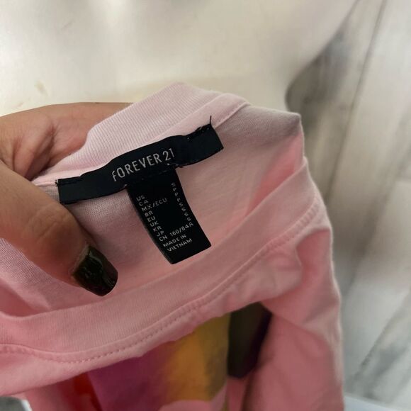 Forever 21 Lip shirt - Picture 4 of 4